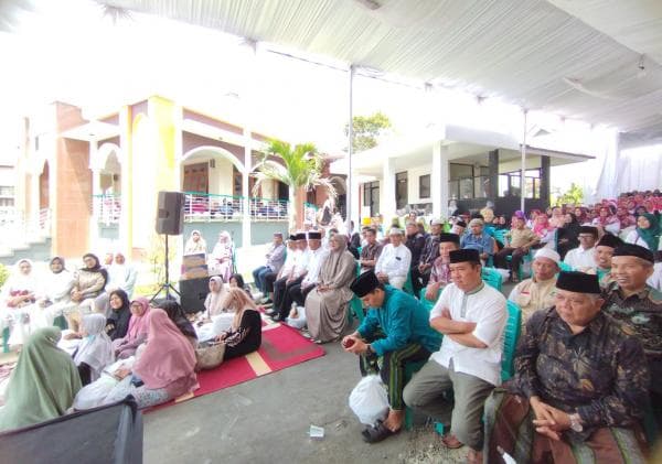 Keluarga Alm Acep Purnama Adakan Maulid Nabi, Ribuan Warga Kuningan Hadir