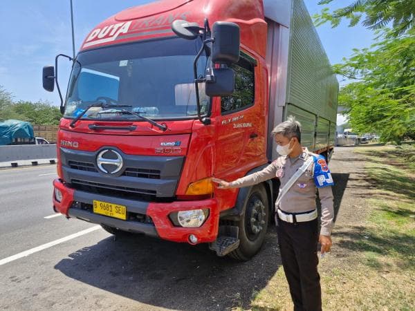 Kecelakaan Beruntun di Tol Waru, Sopir Veloz Ngantuk Jadi Biang Kerok