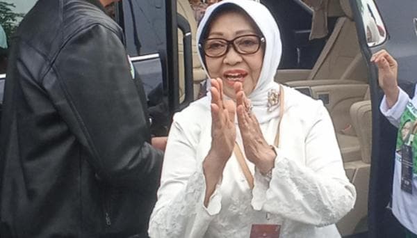 Kisah Inspiratif Calon Bupati Jombang Mundjidah Wahab, Rajin Shalat Tahajud Doakan Umat