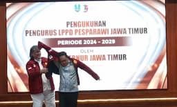 Pj Gubernur Jatim Kukuhkan Pengurus LPPD Jatim, Dorong Pesparawi 2025 Juara Umum di Papua Barat