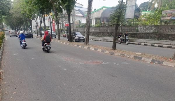 Pengemudi Tewas usai Tabrak Pohon, Motor Trail Hilang Kendali di Pondok Aren