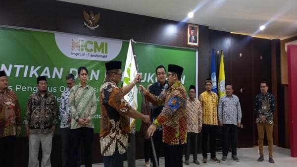 Resmi Dilantik, ICMI Surakarta Siap Beri Kontribusi untuk Indonesia dan Umat Islam