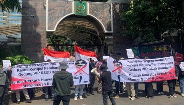 Demo Desak Kejagung Usut Tuntas Kasus Korupsi Mantan Bupati Bombana