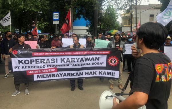 Ratusan Buruh Tuntut Kopkar PT Aerofood Indonesia Angsana Boga untuk Membayarkan Pesangon