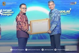 Hebat, Pemkab Karanganyar Boyong Dua Penghargaan Bergengsi dari Kementrian PANRB