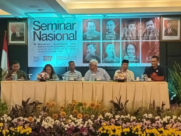 Pentingnya Kehadiran Organisasi Masyarakat Sipil Dalam Menjaga Demokrasi RI