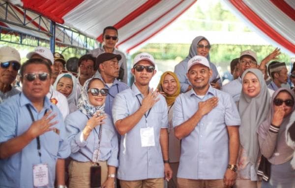 Pasangan Calon Wali Kota Palopo Trisal-Akhmad Gelar Kampanye Perdana di Lapangan Sendana