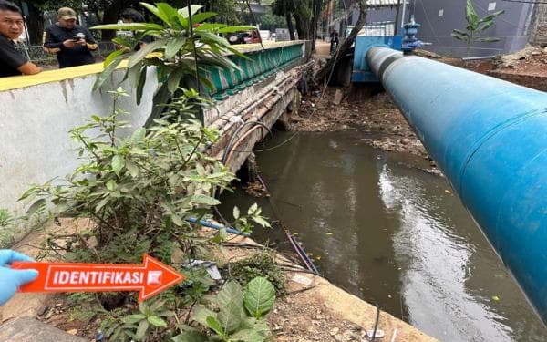 Pasangan Kekasih Buang Mayat Bayi Hasil Hubungan Gelap di Pinggiran Kali Tebet Gatot Subroto