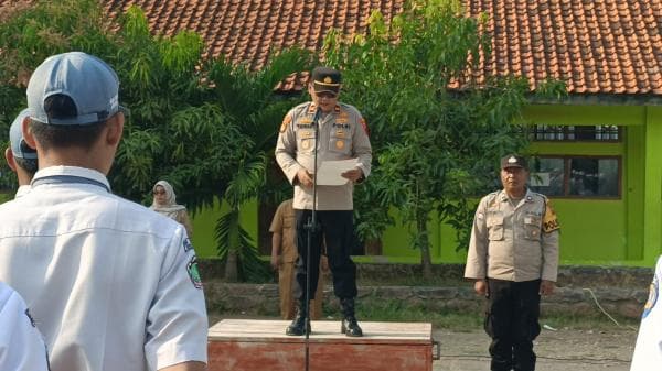 Cegah Kenakalan Remaja, Kapolsek Kersana Serukan Pelajar untuk Stop Tawuran