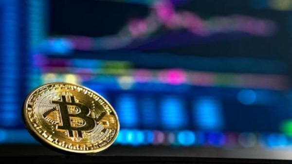 Inflasi Amerika Serikat Melebihi Ekspektasi, Bitcoin Bertahan di Level 62.000 Dolar AS