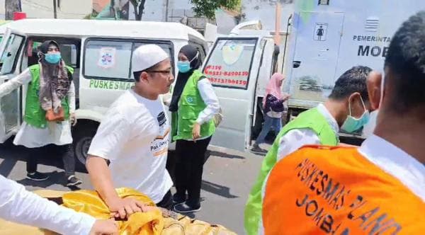 Tragedi di Jombang Culture Carnival, Peserta Pingsan Diduga Kelelahan dan Kepanasan