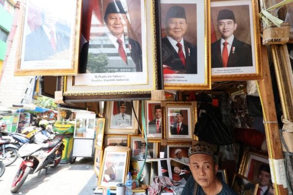 Penjualan Pigura Presiden Prabowo dan Wakil Presiden Gibran Mengalami Peningkatan