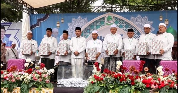 Haul Sirul Mubtadin Ke-5 di Pidie Jaya, Haji Sibral Malasyi Berikan Doorprize Tiket Umrah Gratis