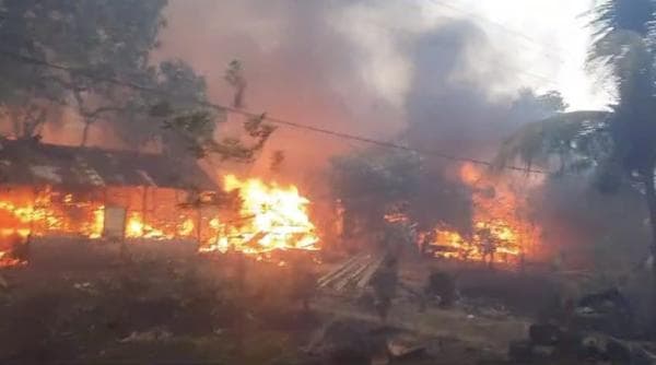 Bentrok 2 Desa di Adonara Barat -Flores Timur, Sejumlah Rumah Dibakar