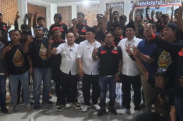 Ribuan Anggota GMPI Deklarasi Dukung Paslon Yadi-Pipin di Pilkada Purwakarta 2024