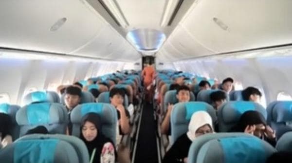 Viral Siswa SMP Study Tour Sewa Pesawat Garuda, Netizen: Kayak Gini SPP per Bulan Berapa?