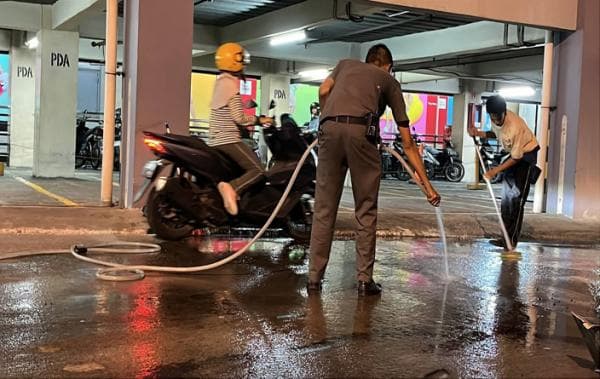 Diduga Bunuh Diri, ABG Laki-laki Tewas Terjun Bebas di Metropolitan Mall Bekasi