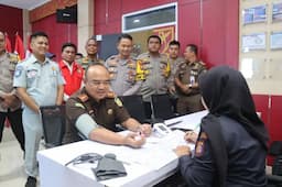 Polres Rohul Giat Donor Darah dan Pemeriksaan Kesehatan Gratis