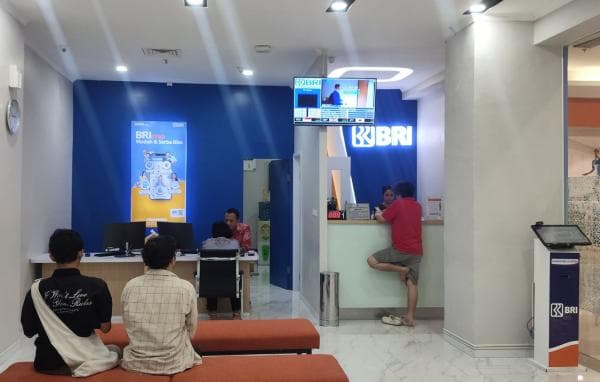 BRI Kantor Cabang Pahlawan Buka Layanan Weekend Banking di BG Junction Mall