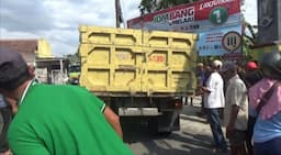 Ibu-ibu Pengendara Motor di Jombang Tewas Ditabrak Truk, Begini Kondisinya