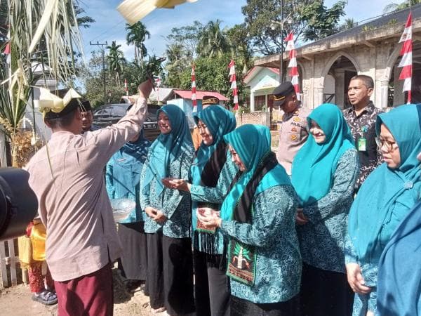 Pj Ketua TP-PKK Aceh Lakukan Pembinaan Gammawar di Gampong Alue Rambe Kuta Makmur