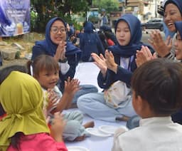 Belajar Itu Seru! BEM Unesa Ajak Anak Jalanan Surabaya Raih Mimpi Lewat Program Inspiratif