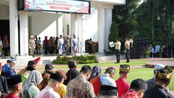 Plt Wali Kota Medan Pimpin Upacara Peringatan Hari Sumpah Pemuda, Kenakan Pakaian Adat Melayu