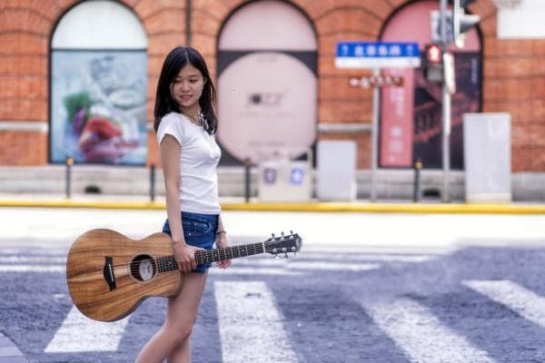 Evelyn Jiang Ciptakan Harmoni Antar Budaya dengan Mengadaptasi Lagu Indonesia ke Versi Mandarin