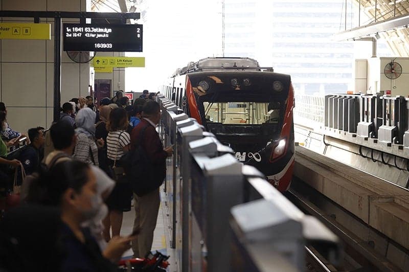 Perjalanan LRT Jabodebek Jadi 348 Mulai Hari Ini, Keberangkatan Terakhir Nyaris Jam 11 Malam