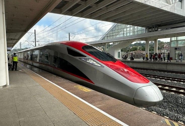 Vietnam Mau Bangun Kereta Cepat Tanpa Pinjaman Asing, Mulai Groundbreaking 2027