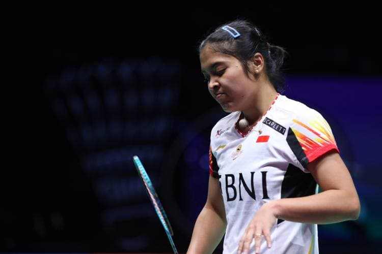 Gregoria Mariska Mundur di Semifinal Denmark Open 2024, Tinggalkan Lapangan Pakai Kursi Roda