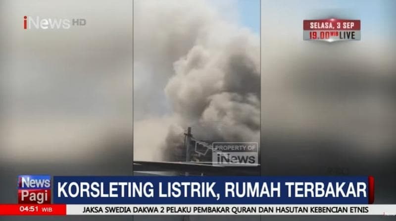 Sebuah Rumah yang Dijadikan Bengkel Motor di Surabaya Terbakar 