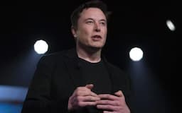 Elon Musk: Amerika Akan Bangkrut!