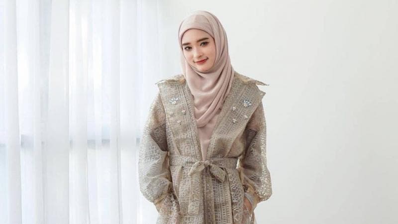 Selain karena Allah, Inara Rusli Mantap Berhijab gegara Sosok Ini