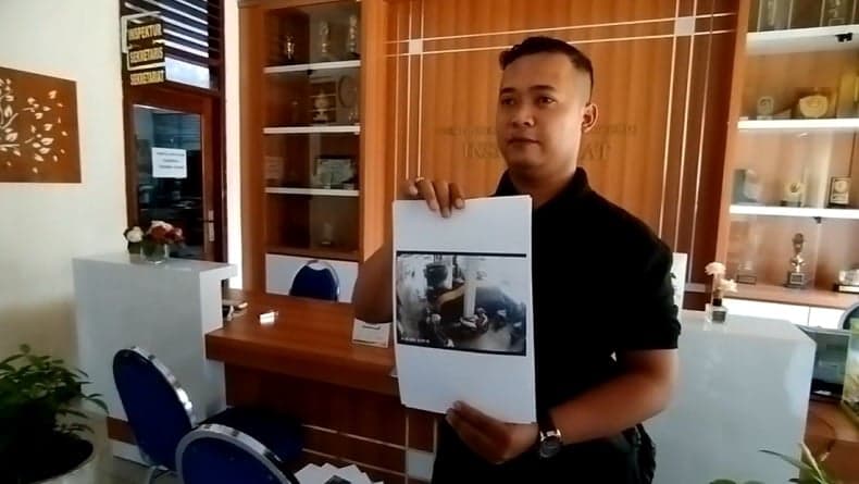 Anggota TNI Laporkan Istri Selingkuh dengan Sekdes ke Inspektorat Kabupaten Mojokerto