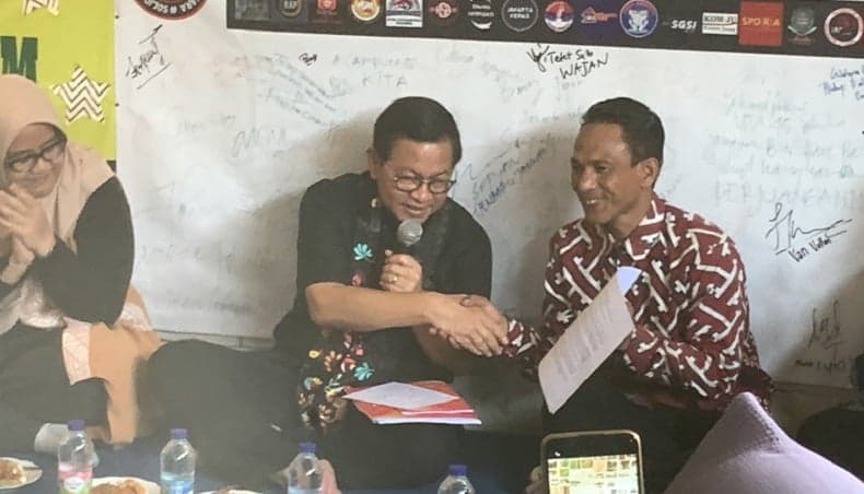 Pramono Tanda Tangani Pakta Integritas, Janji Selesaikan Masalah Kampung Bayam