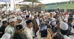 Ridwan Kamil Silaturahmi ke Habib Ali Kwitang, Disambut Meriah Jemaah