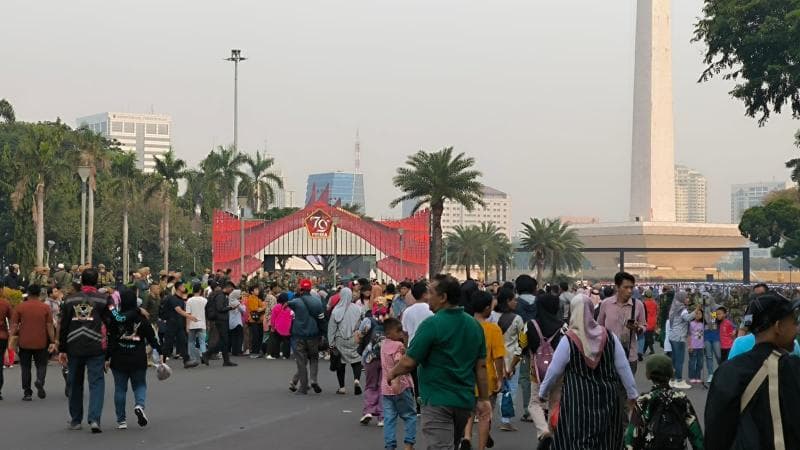 Puncak HUT Ke-79 TNI, Warga Mulai Padati Monas