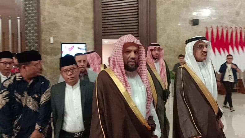 Imam Besar Masjid Nabawi Kunjungi RI, bakal Temui Ormas Islam hingga Jadi Khatib Jumat