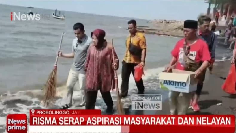 Momen Risma Bersih-Bersih Pantai hingga Serap Aspirasi Nelayan di Probolinggo