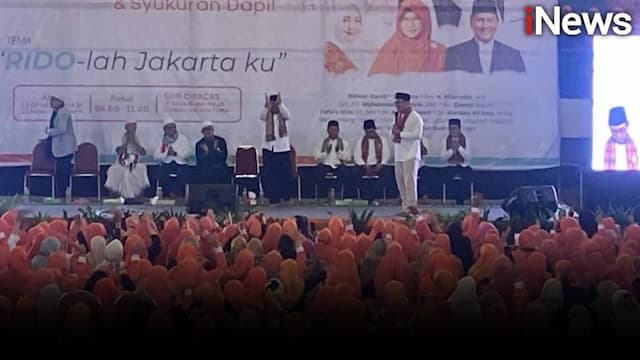 Hadiri Maulid Nabi di Ciracas, Ridwan Kamil Umrohkan Jamaah yang Ultah Hari Ini