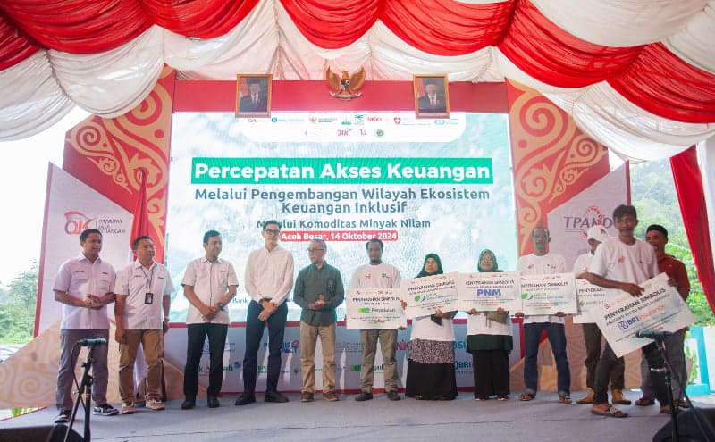 PNM Kembangkan Potensi Petani Aceh lewat Klasterisasi Komoditas Minyak Nilam