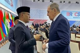 Potret Menlu RI Sugiono Ngobrol Serius dengan Menlu Sergei Lavrov di Sela KTT BRICS