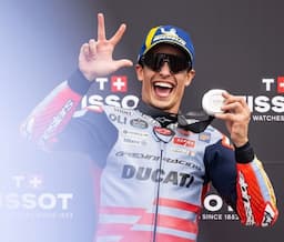 Alami Gangguan saat Start MotoGP Australia 2024, Marc Marquez <i>Ngaku</i> Gara-Gara Buang Sampah Sembarangan