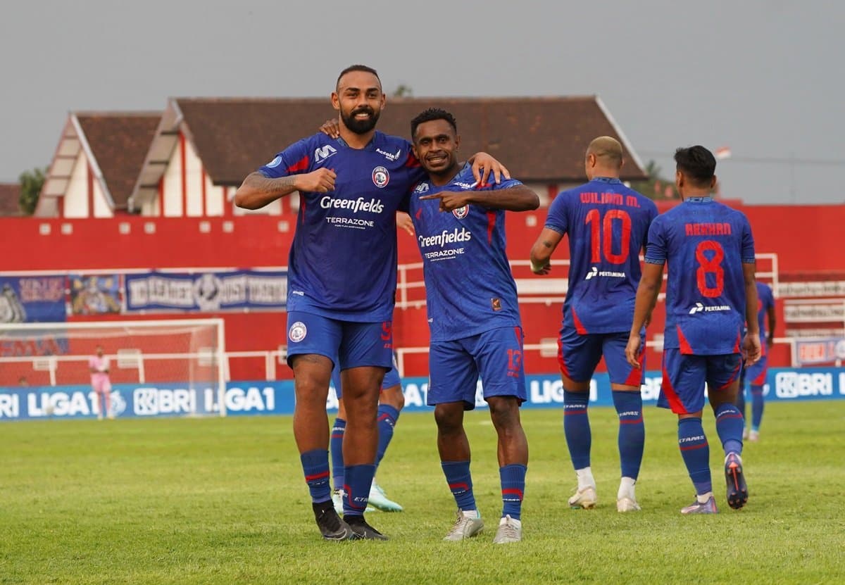 Rahasia Sukses Arema FC Menang <i>Comeback</i> Lawan Malut United: Ubah Skenario