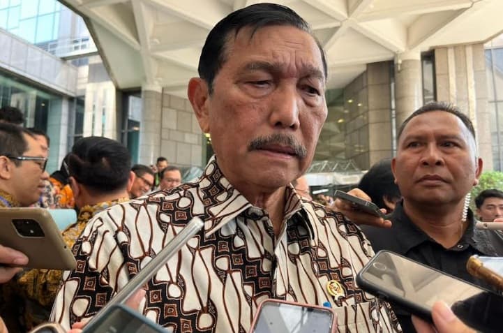 Luhut Diajak Prabowo Masuk Kabinet: Istri Saya Hanya Tersenyum