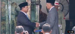 Prabowo Serahkan Serahkan Jabatan Menhan ke Sjafrie Sjamsoedin