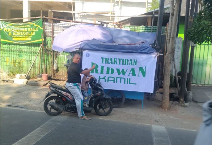 Lagi!&nbsp;Pagi Ini Ridwan Kamil Traktir Makan di 260 Warteg &amp; Warung Makan se-Jakarta!