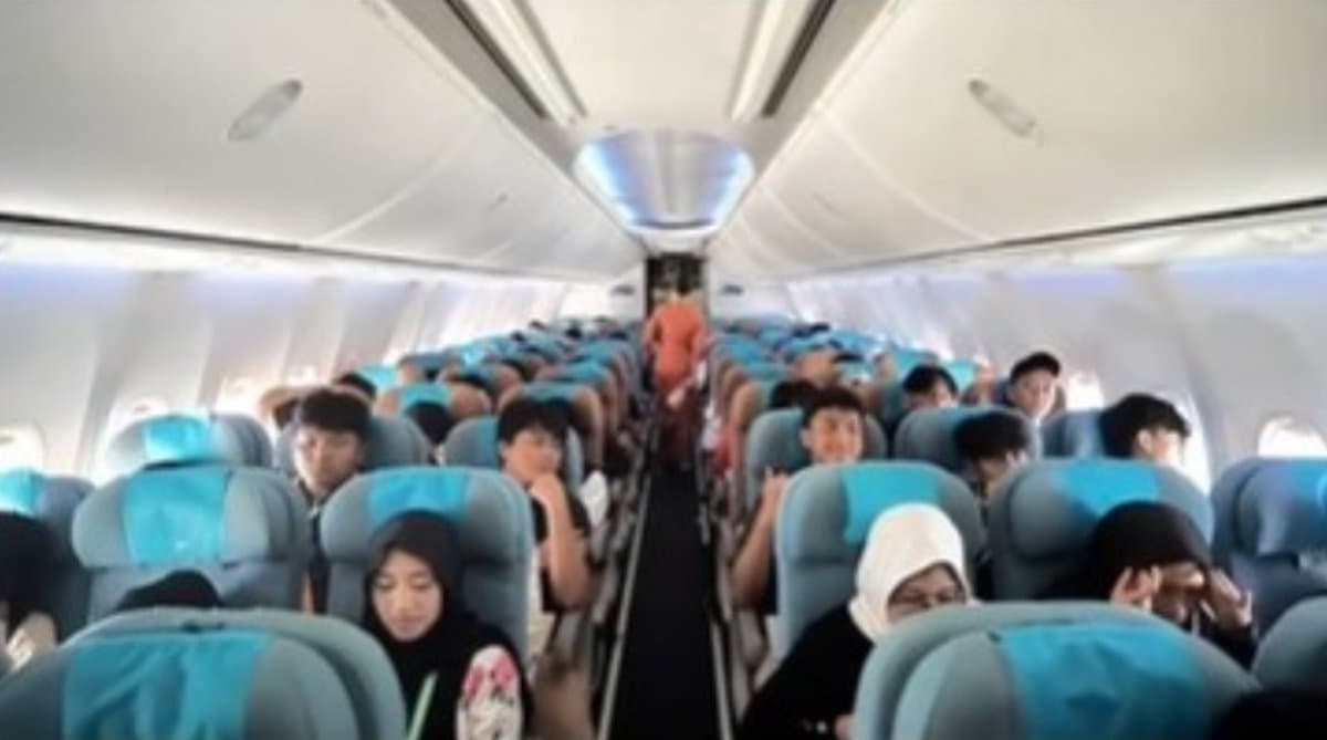 Viral Siswa SMP Study Tour Pakai Pesawat Garuda, Netizen: Berapa Nih SPP nya? 