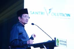 Hari Santri 2024, Menag Nasaruddin Umar Ungkap Pentingnya Pribadi Kuat dan Dipercaya